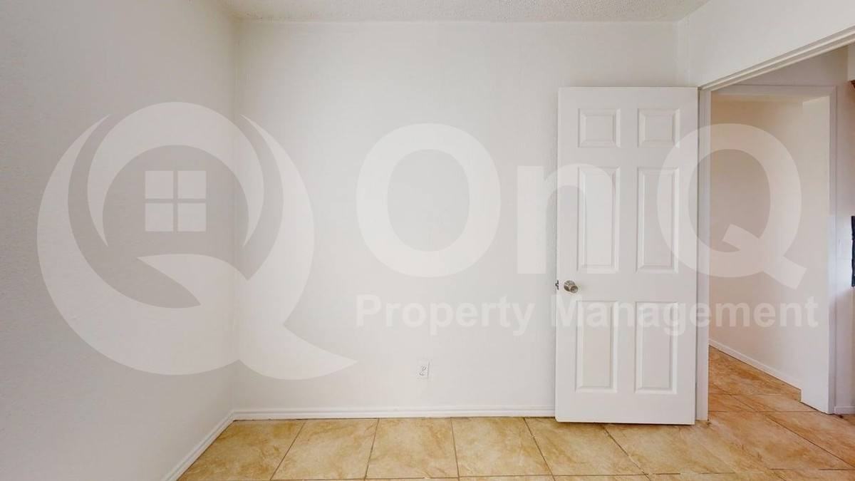 837 Wendy Dr - Photo 3 of 8