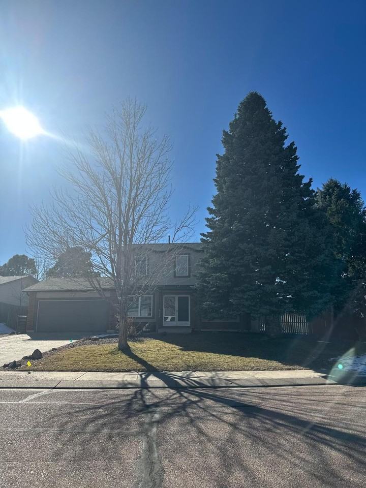 7611 Safari Cir - Photo 4 of 45