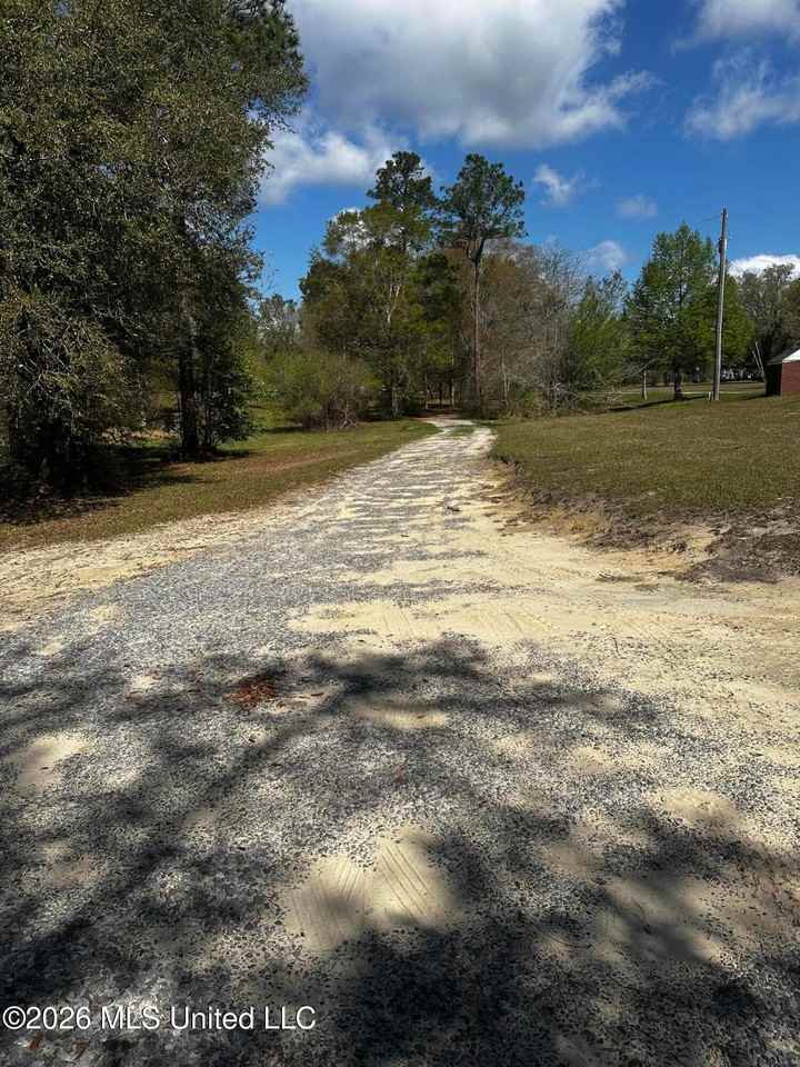 22226 Red Bluff Rd - Photo 2 of 21