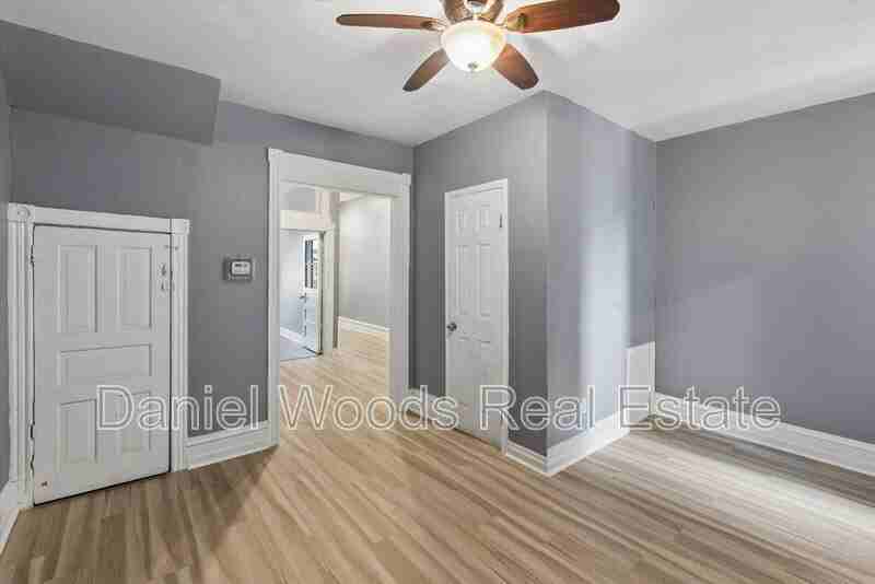 3560 N 11th St - Photo 4 of 17