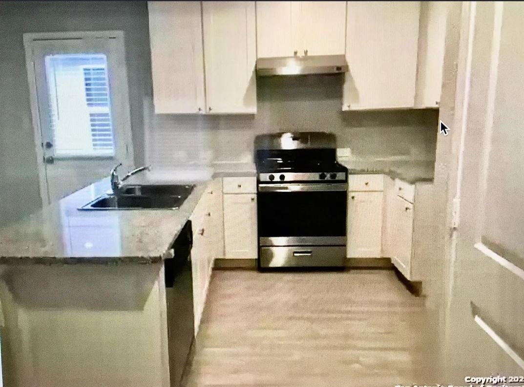 9220 Griffith Run - Photo 4 of 9