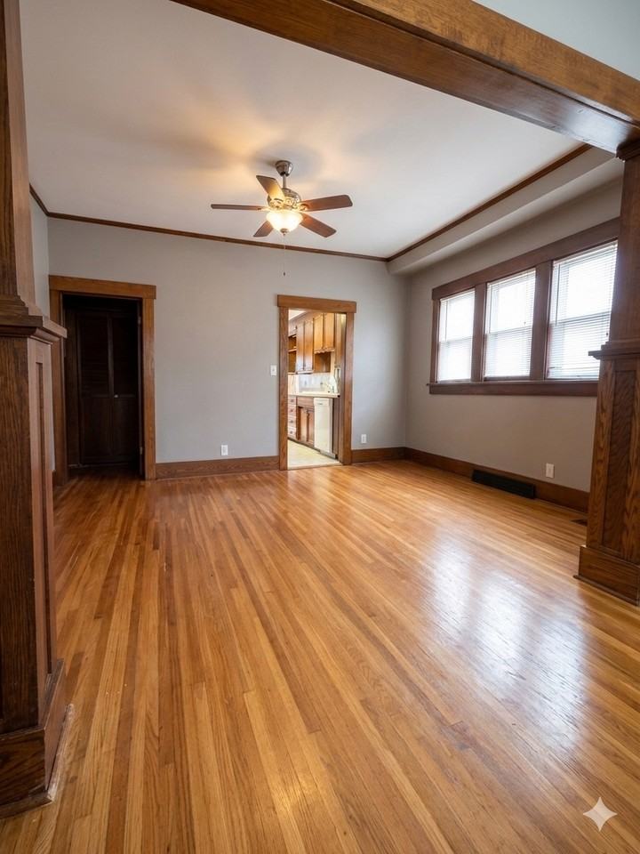 3042 Starr St #1 - Photo 3 of 13