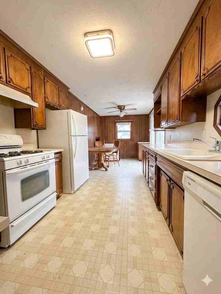 3042 Starr St #1 - Photo 7 of 13