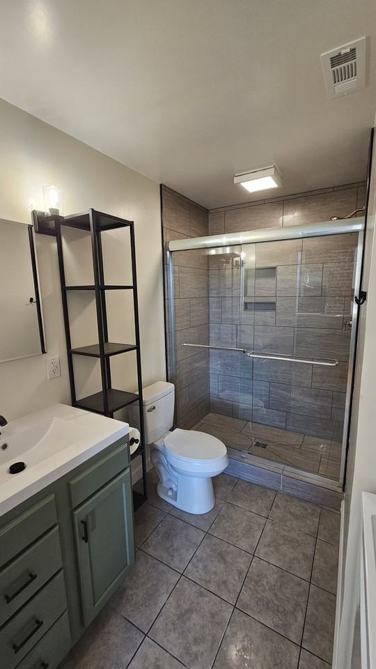 33 N Main St #D - Photo 4 of 9