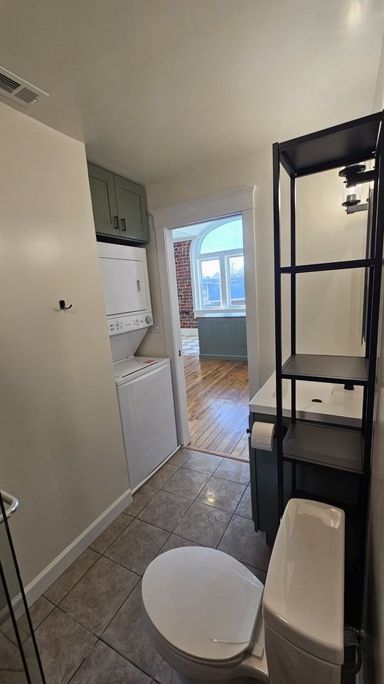 33 N Main St #D - Photo 6 of 9