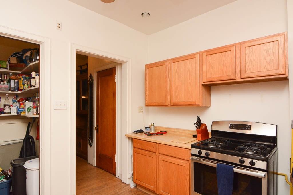 1408 W Rosemont Ave #1 - Photo 4 of 21