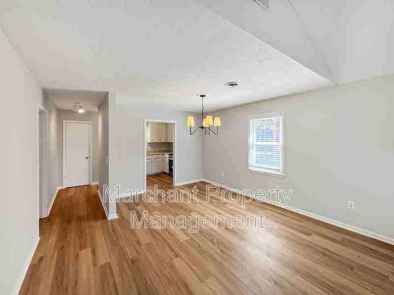 231 Batesview Dr - Photo 5 of 16