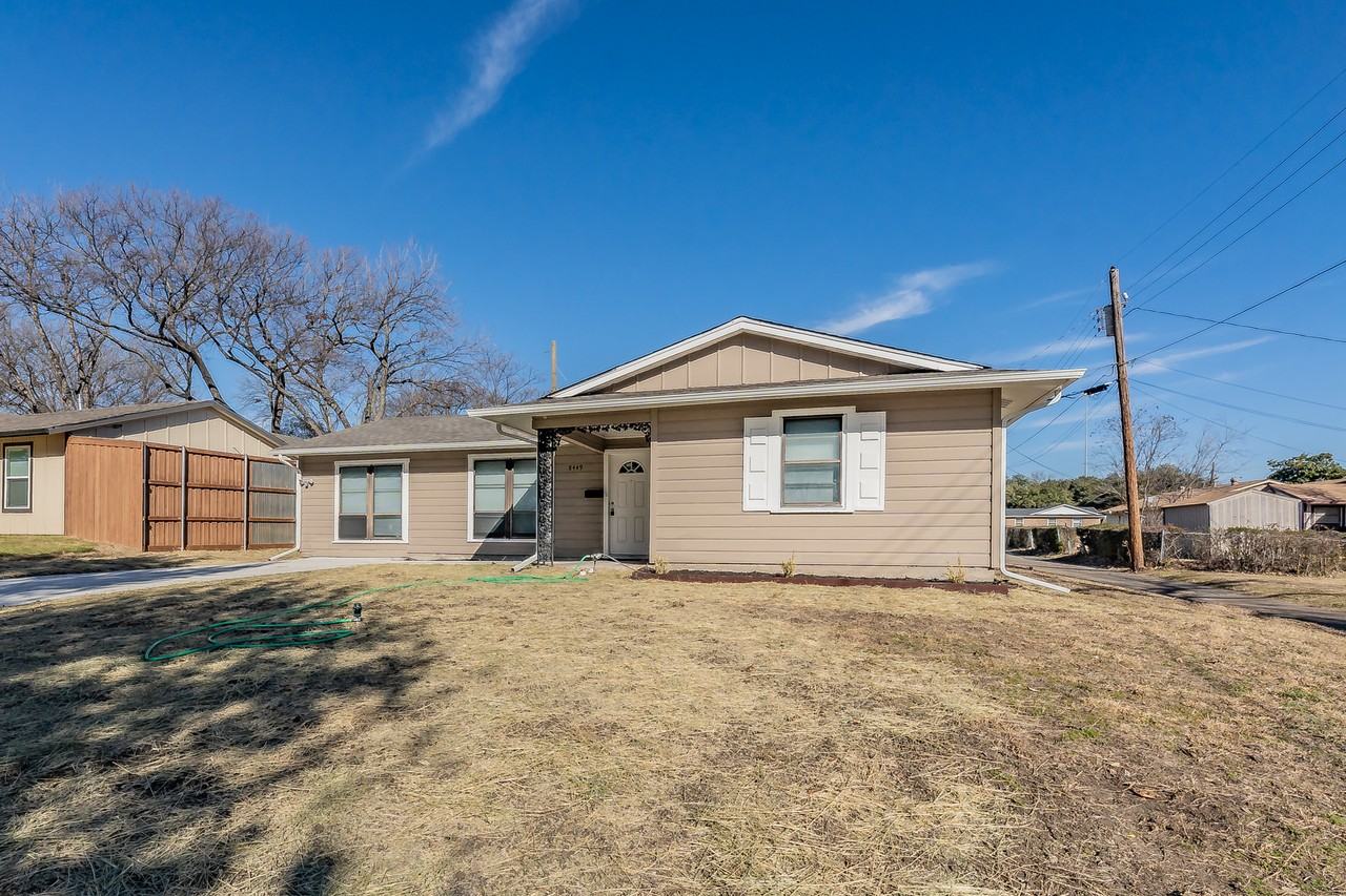 8449 Ebony Dr - Photo 2 of 40