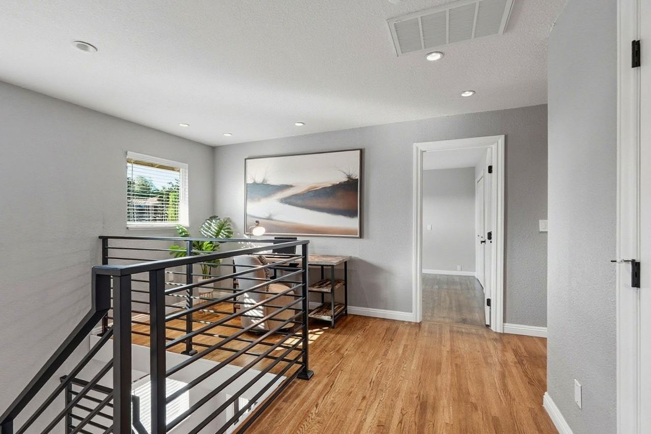 1368 Pegan Cmn - Photo 2 of 50