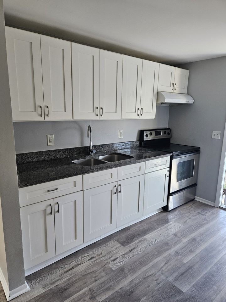 9415 Grandfield Rd - Photo 5 of 7