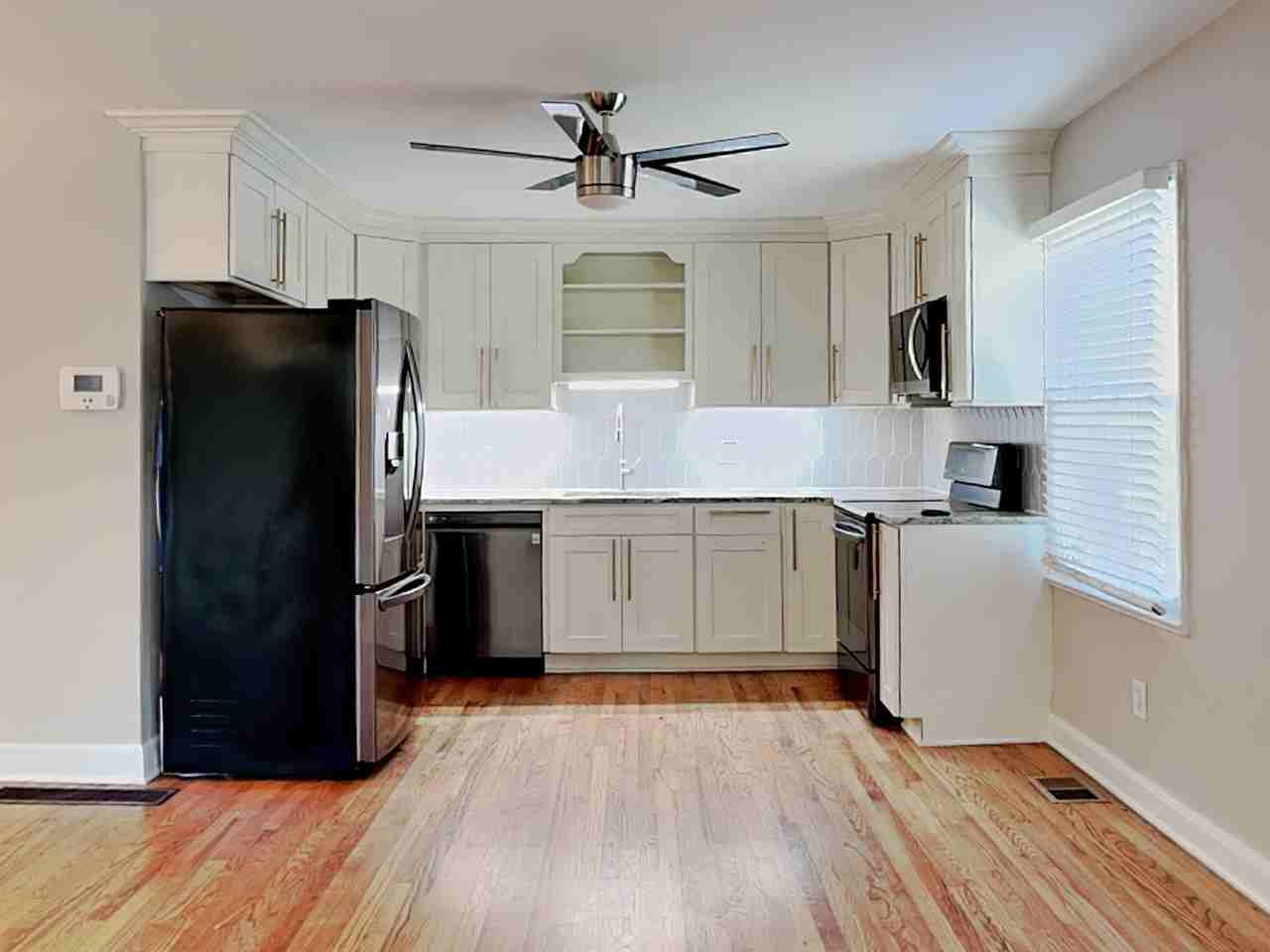 1731 Braeburn Dr Se - Photo 4 of 20