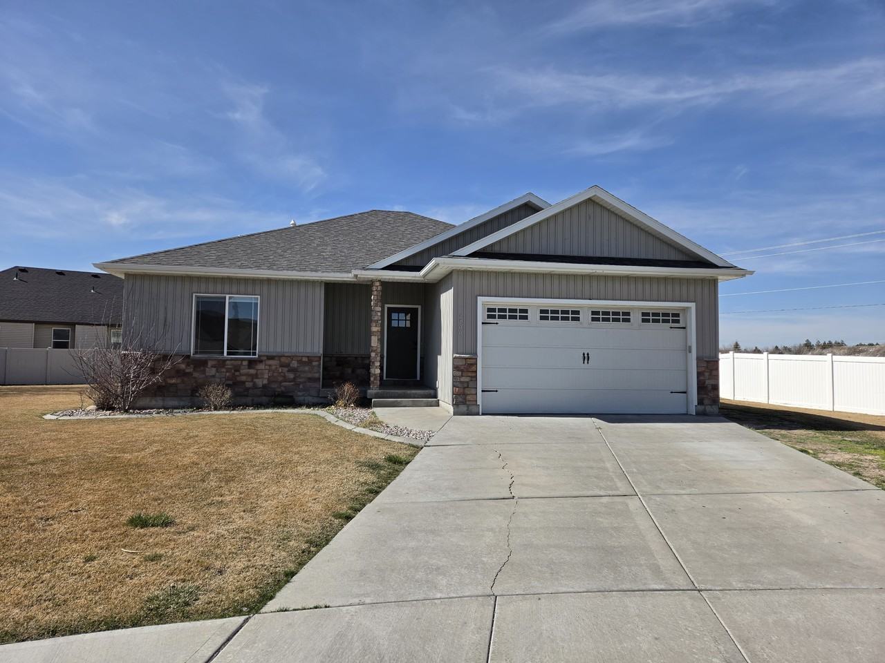 3700 Potomac Way - Photo 2 of 34