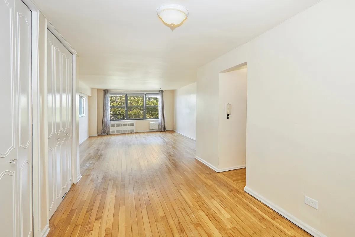 1270 E 51st St - Photo 7 of 9