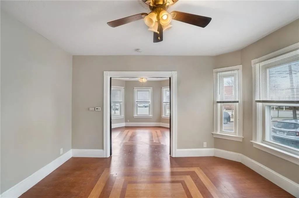 26 Pine St #A - Photo 4 of 13