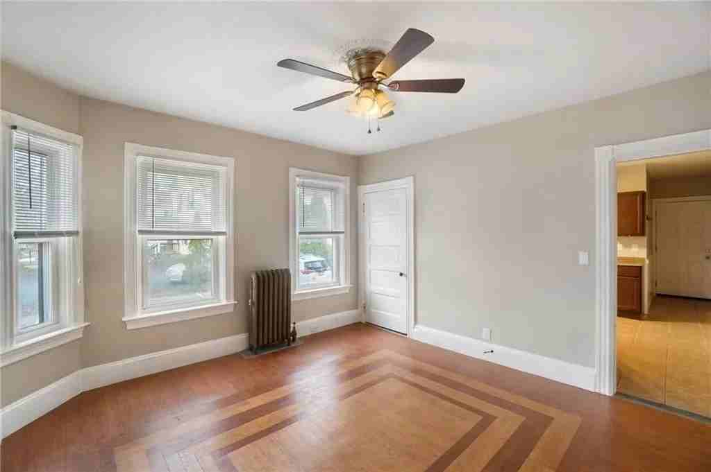 26 Pine St #A - Photo 5 of 13