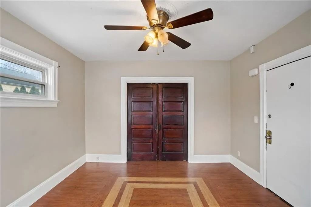 26 Pine St #A - Photo 7 of 13