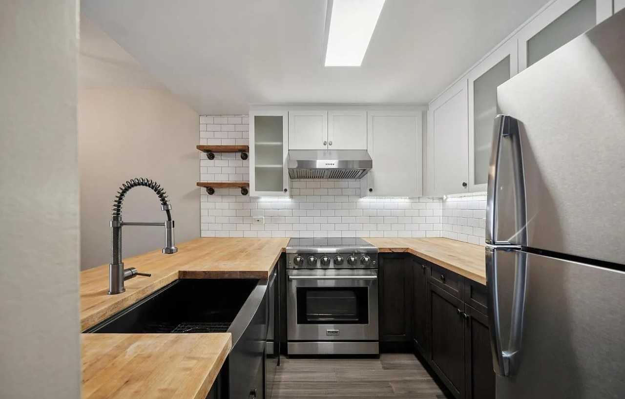 601 Van Ness Ave - Photo 2 of 20