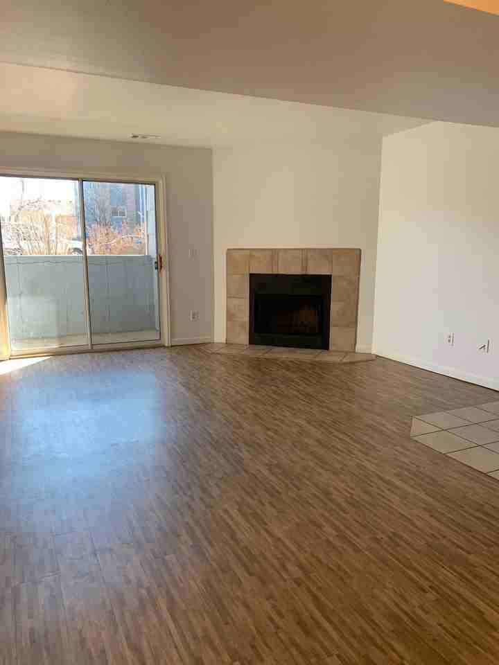 4670 White Rock Cir #1 - Photo 5 of 18