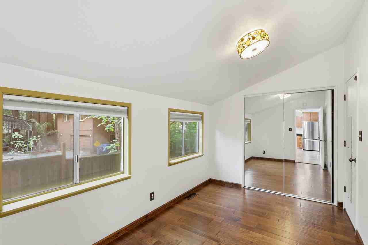 380 River Rd - Photo 7 of 23