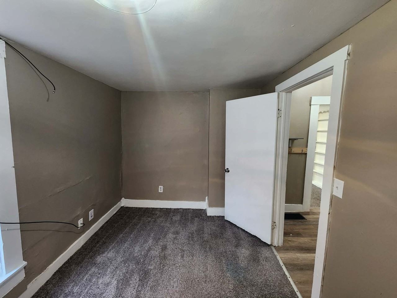 717 S Downing St - Photo 7 of 25