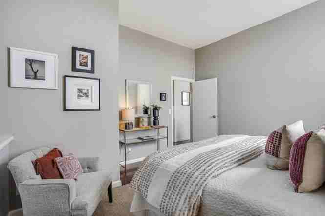 355 Buena Vista Ave E - Photo 6 of 11