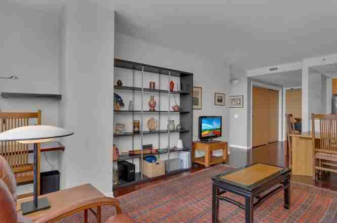 750 Van Ness Ave - Photo 3 of 12