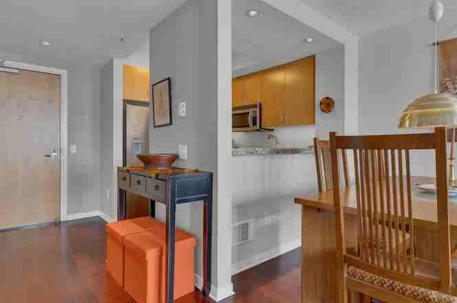 750 Van Ness Ave - Photo 6 of 12