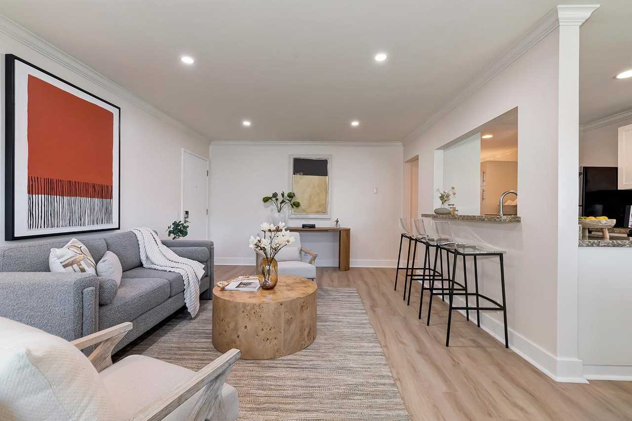 2884 Sawtelle Blvd - Photo 4 of 12