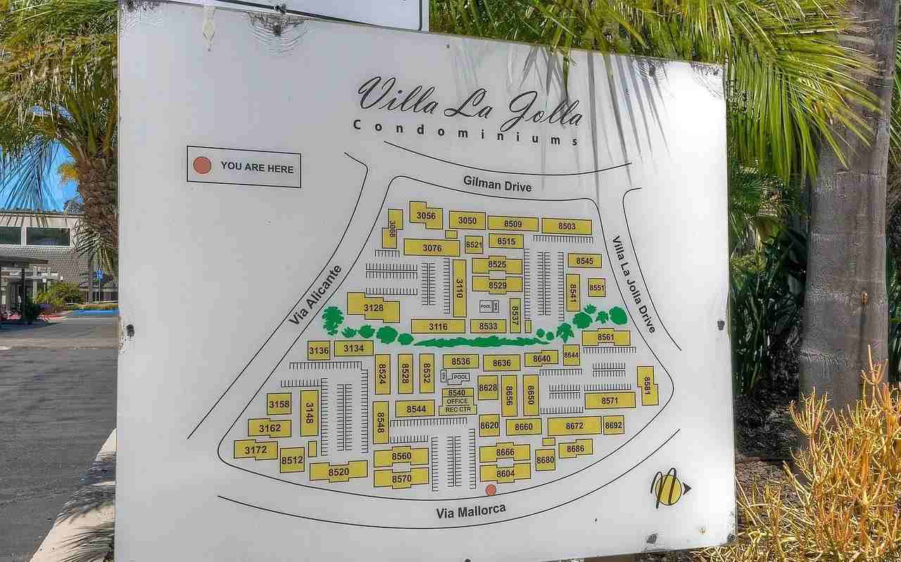 8660 Via Mallorca - Photo 7 of 14