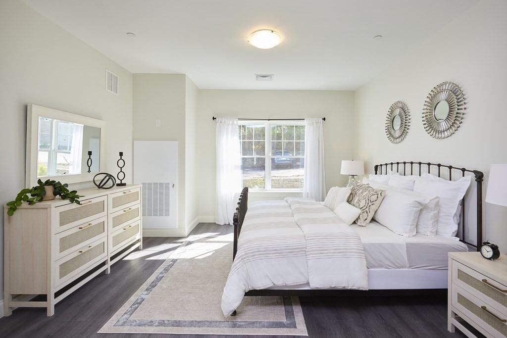 3209 Briarwood Vlg - Photo 5 of 9