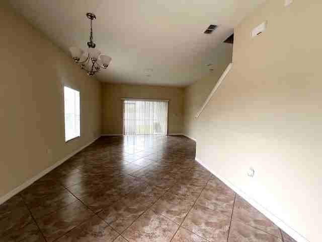 31225 Claridge Pl - Photo 4 of 17