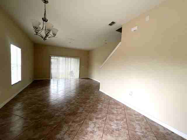 31225 Claridge Pl - Photo 7 of 17