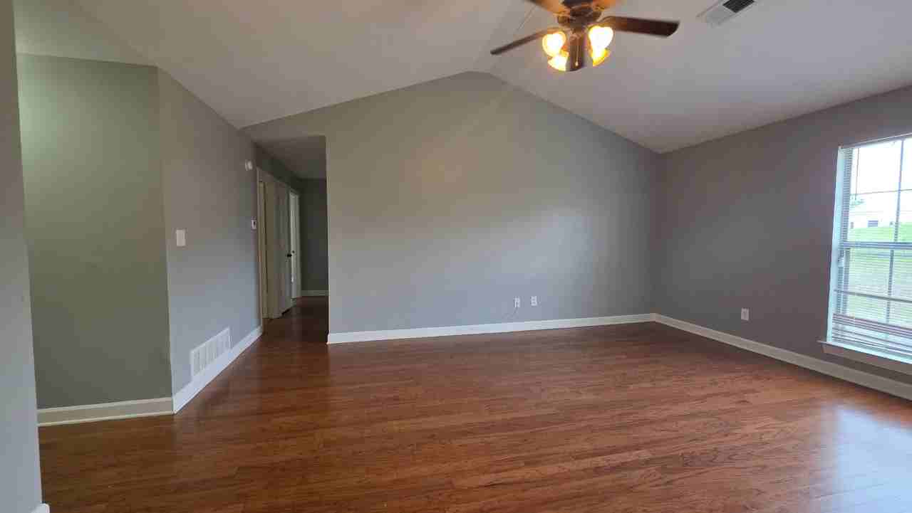 8927 Rasco Hills Cv - Photo 4 of 17