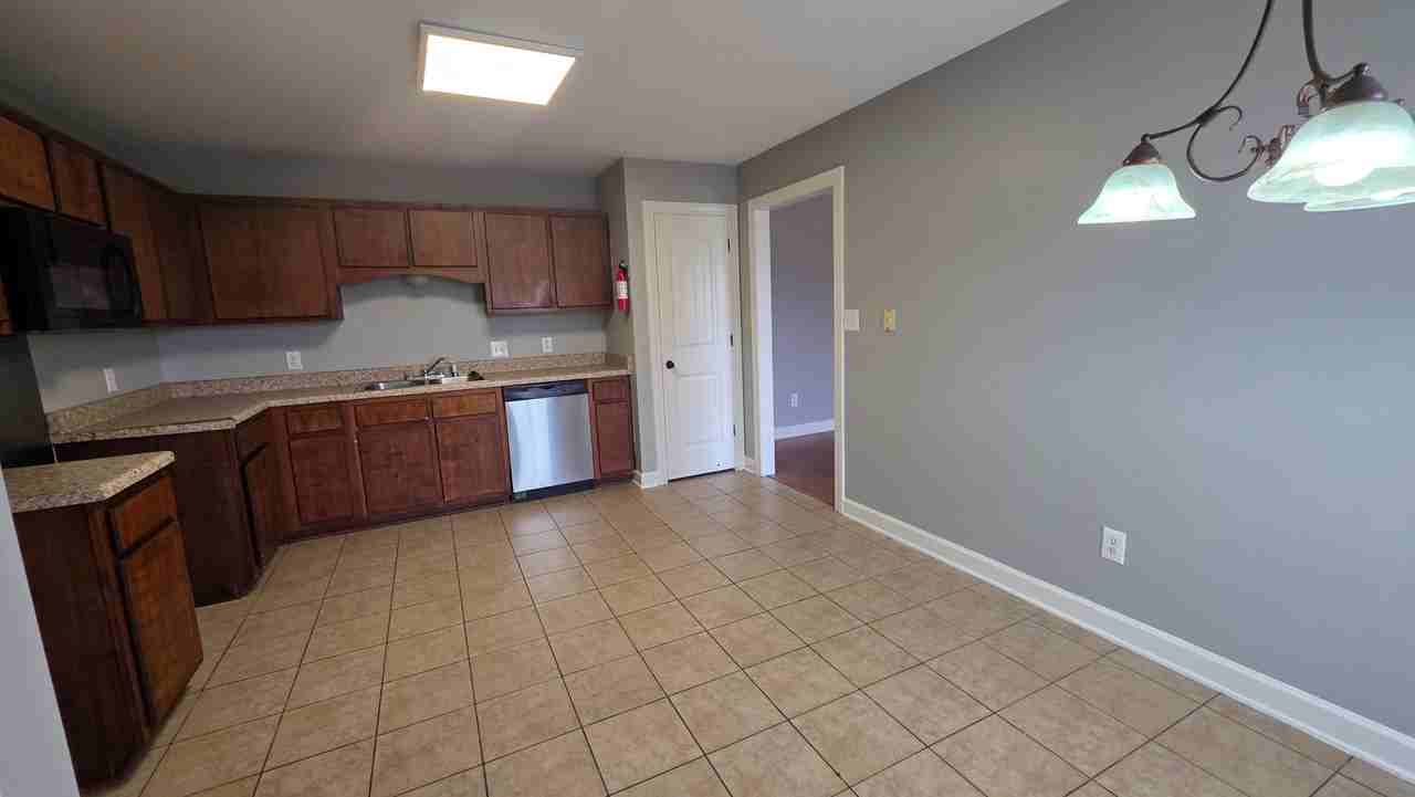 8927 Rasco Hills Cv - Photo 6 of 17