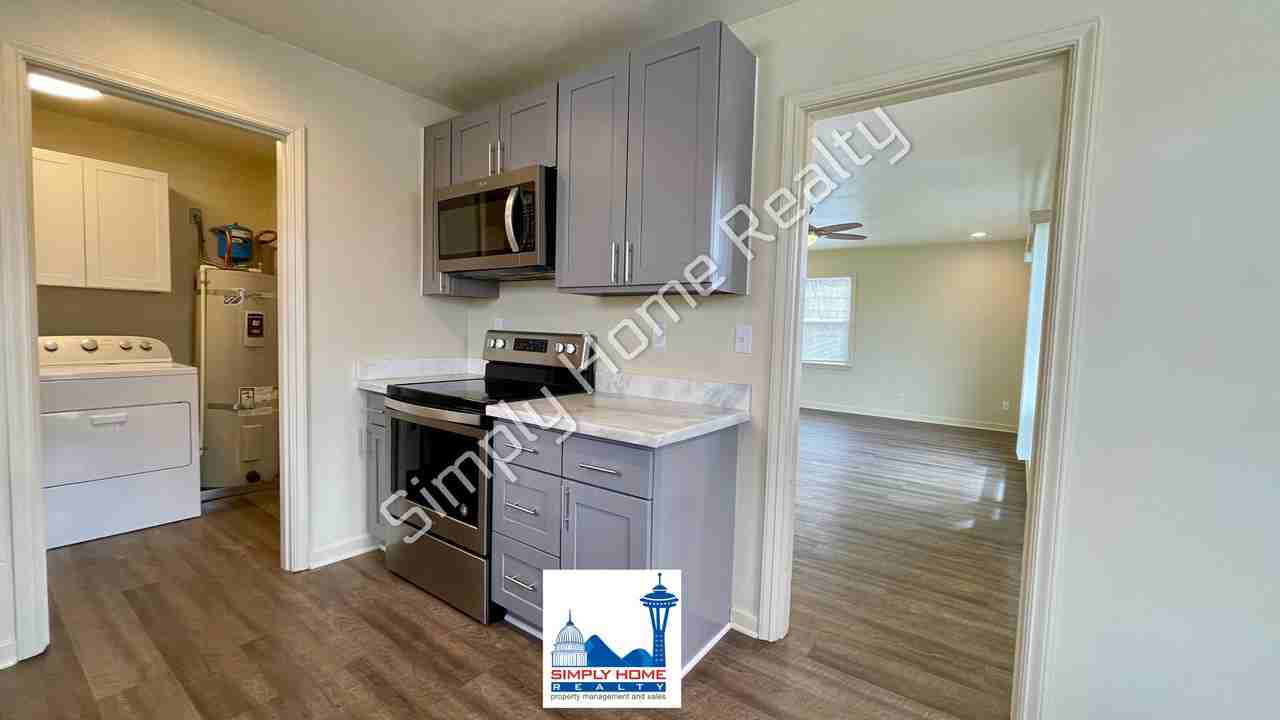 6841 S Wapato St #A - Photo 5 of 21