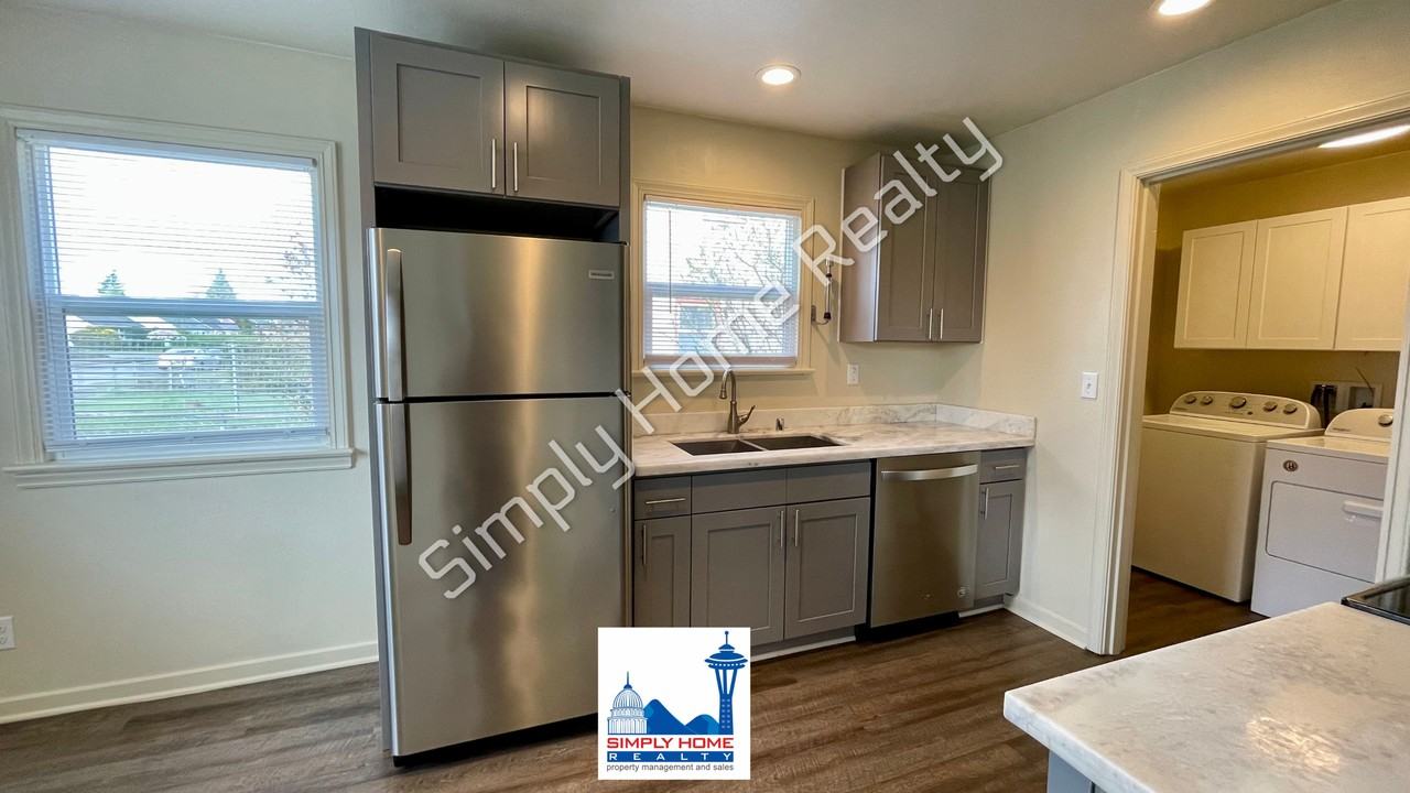 6841 S Wapato St #A - Photo 6 of 21