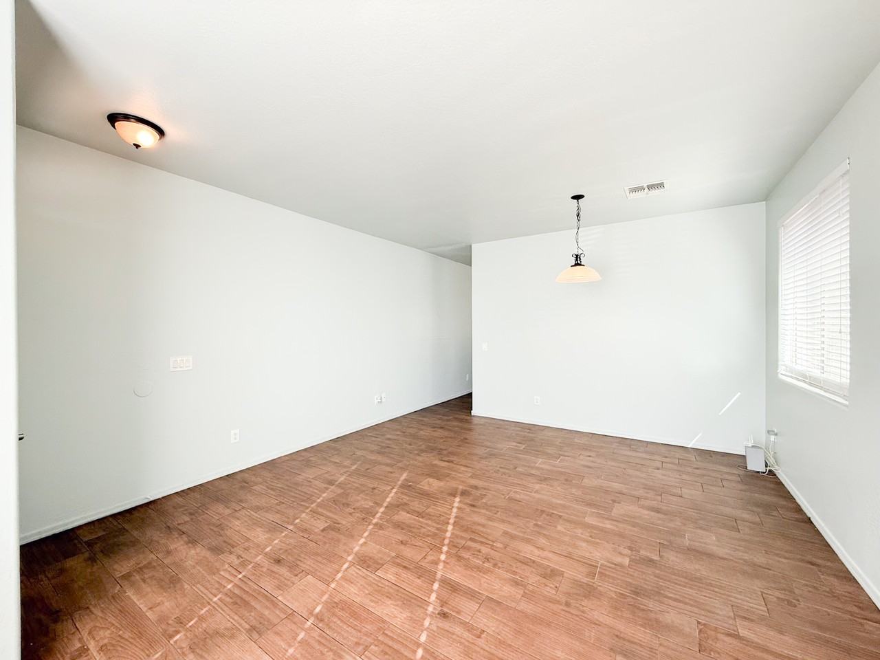 6919 S 37th Gln - Photo 4 of 33