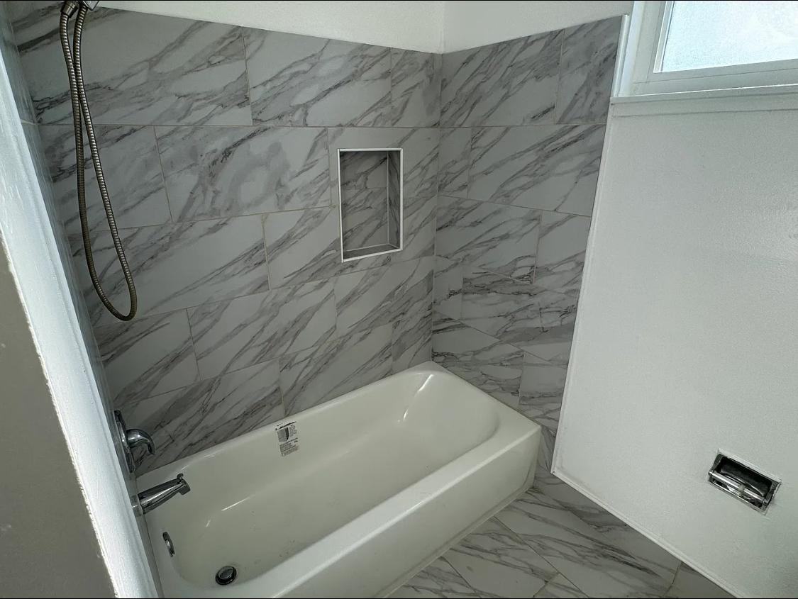 201 Alexander Ave - Photo 3 of 5