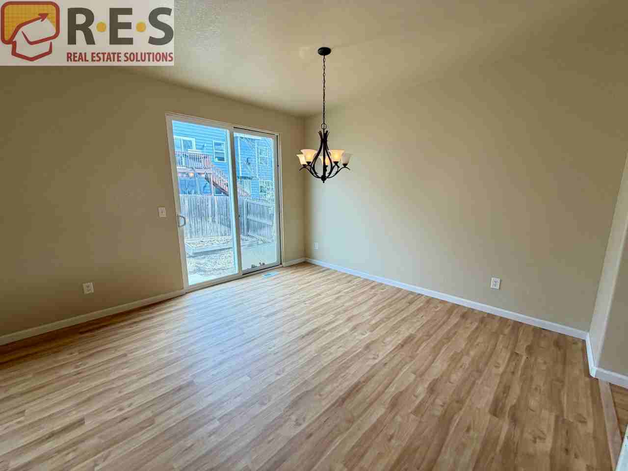 161 Monares Ln - Photo 4 of 22