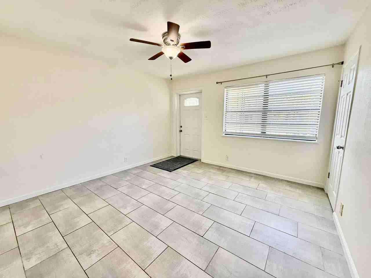 4109 W Wallace Ave - Photo 6 of 26