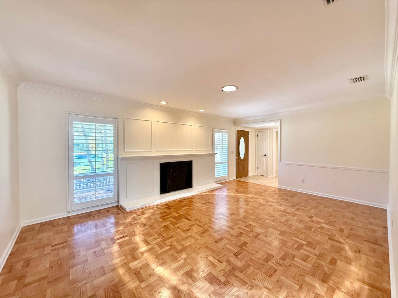 3103 Cocos Rd - Photo 4 of 50