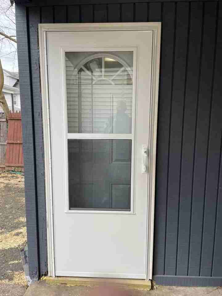 315 10th St - Photo 2 of 29