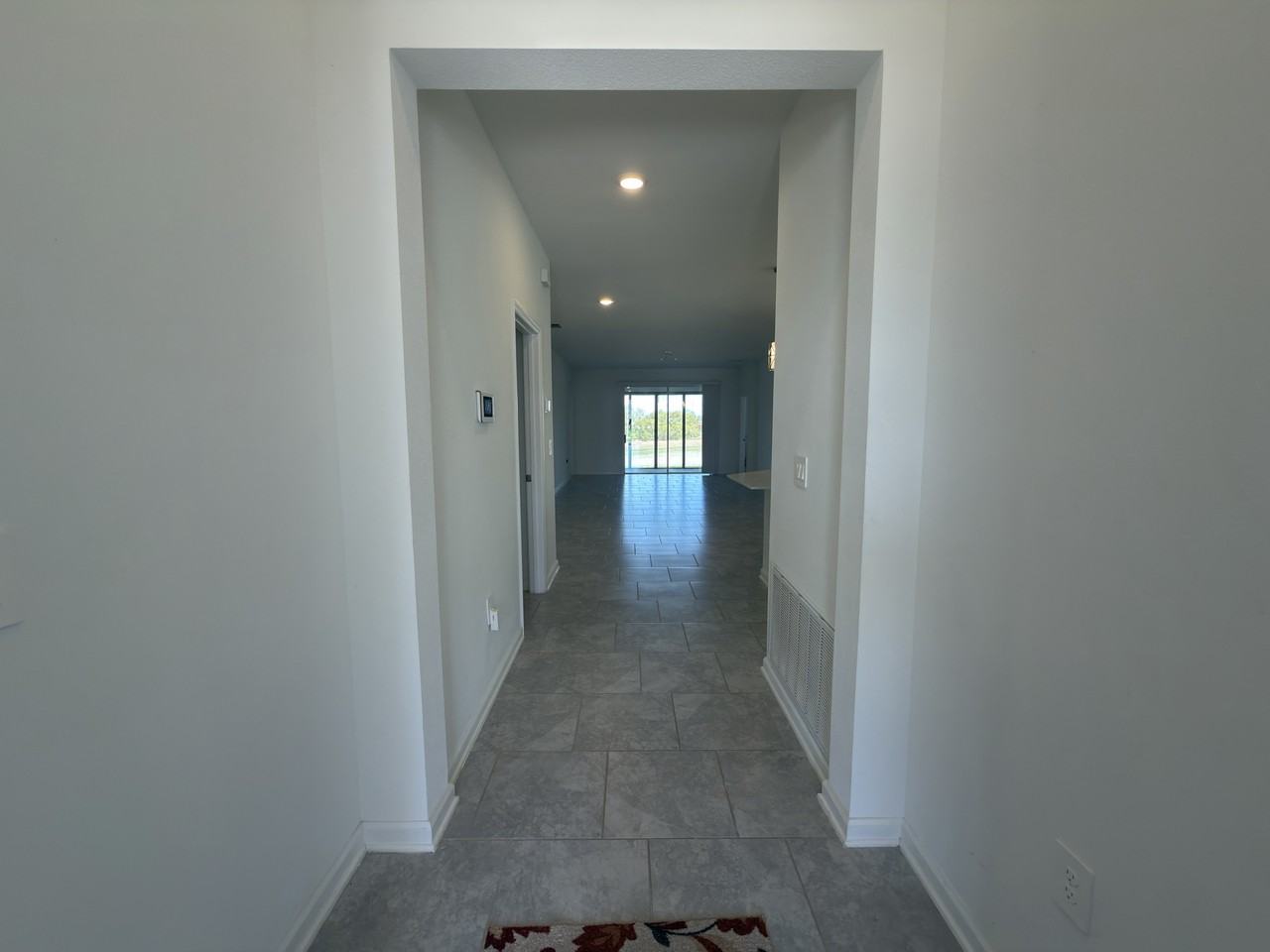 521 Reggie Rd - Photo 5 of 23