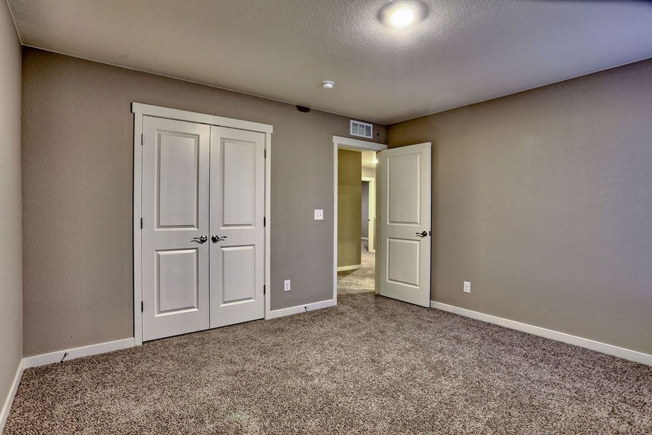 4516 Kingswood Dr - Photo 6 of 40