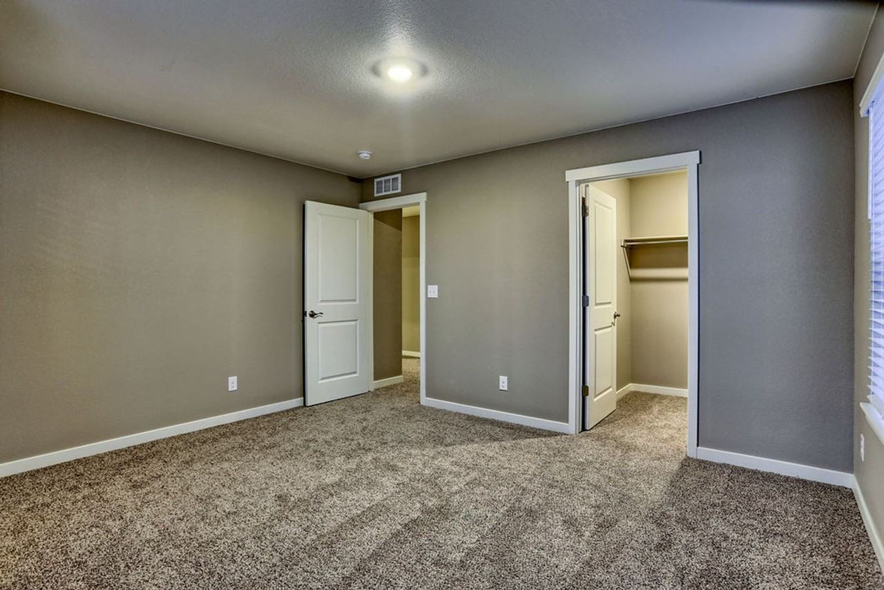 4516 Kingswood Dr - Photo 7 of 40