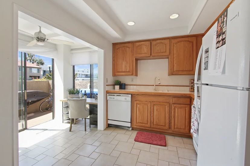 16933 Bluewater Ln #51 - Photo 5 of 12