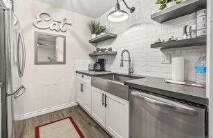 featured image of 2382 Hosp Way #141