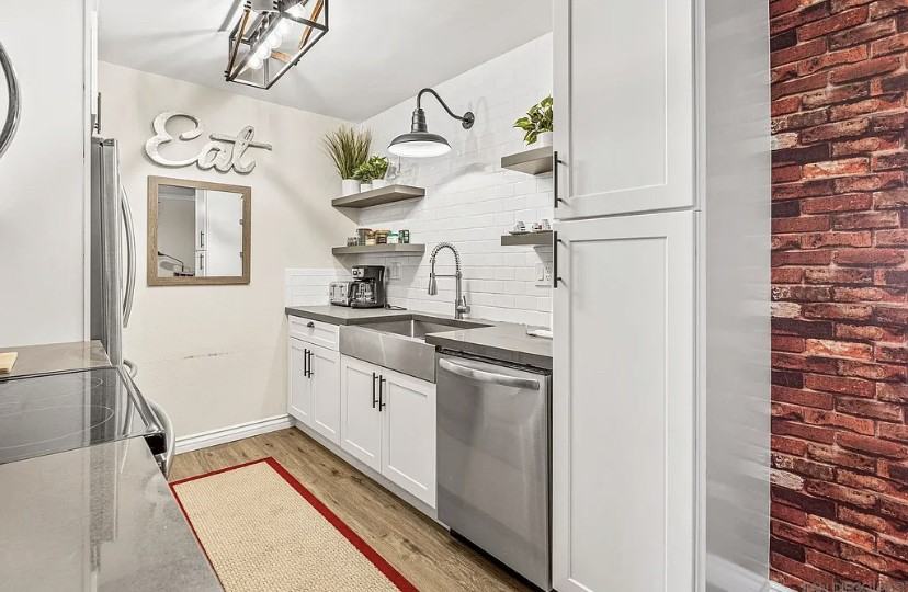 2382 Hosp Way #141 - Photo 2 of 12