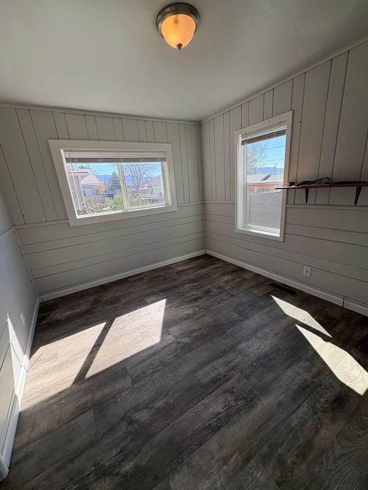 138 138 Western Avenue - 138 Western Ave - Photo 7 of 12