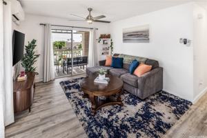 featured image of 94-535 Lumiaina St